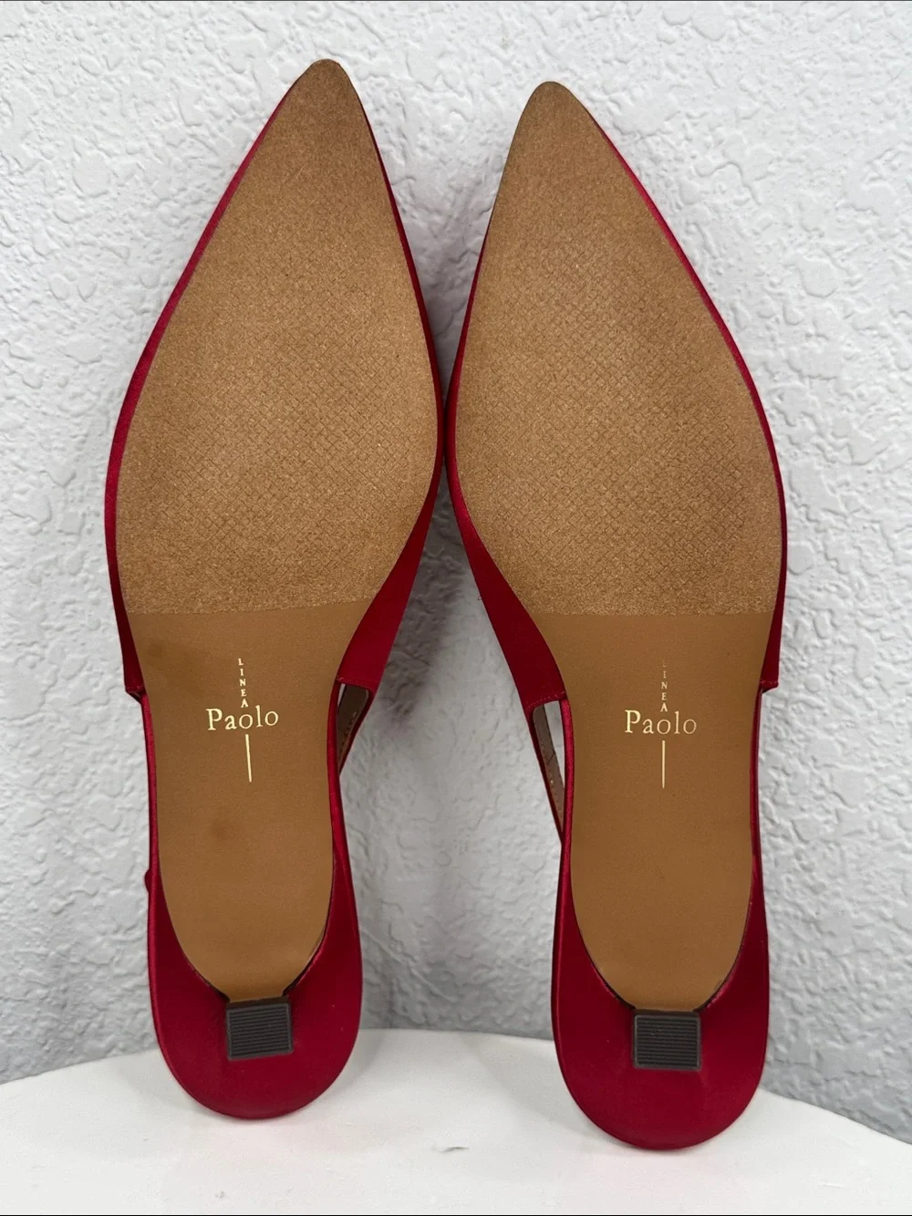 LINEA PAOLO CRYSTAL EMBELLISHED RED SATIN SLINGBACK KITTEN HEELS NIB SIZE 9.5